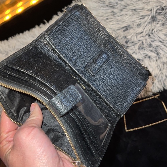 Michael Kors pre-loved wallet (Black) - Picture 2 of 3